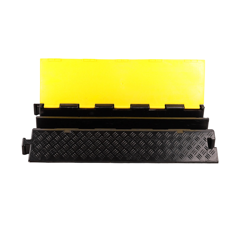 SH022-2B ゴム製ケーブルプロテクター